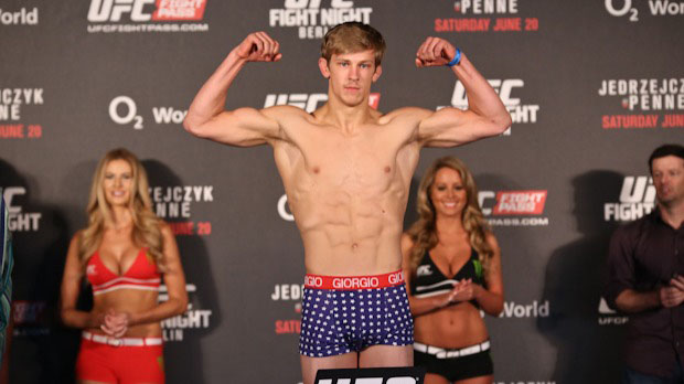 Arnold Allen (born 22 January 1994) is an English mixed martial artist who competes in the Featherweight division of the Ultimate Fighting Championshi...